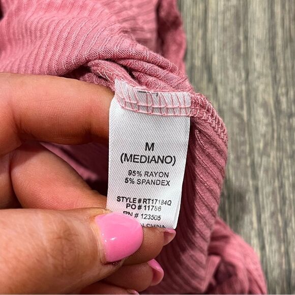 NWT Heart And Hips Long Sleeve Tunic Top Scoop Neck High-Low Hem Mauve Medium - Picture 2 of 4